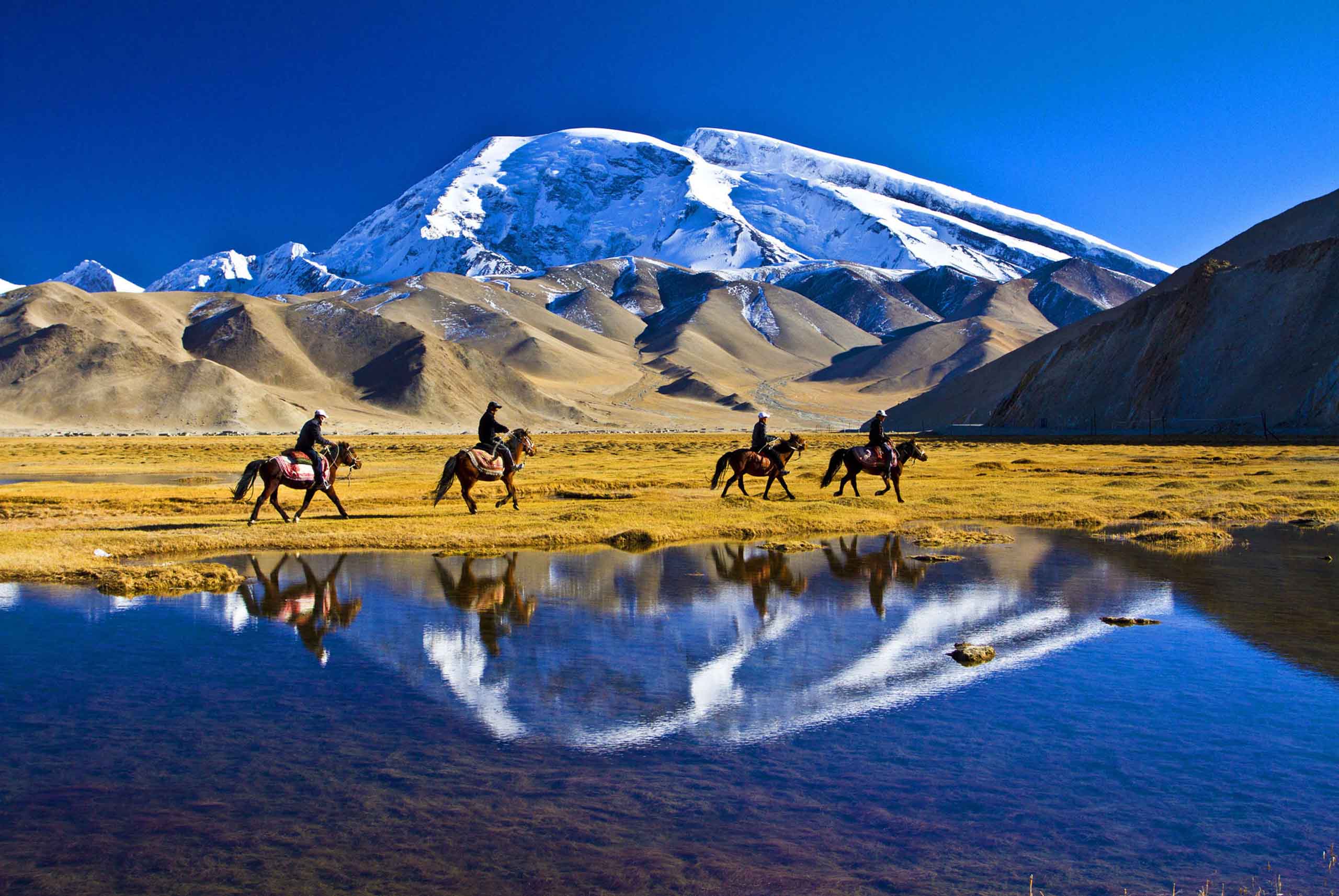 Silk Road Tours International